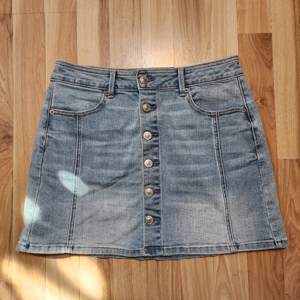 American Eagle Hi-Rise A-Line Skirt
